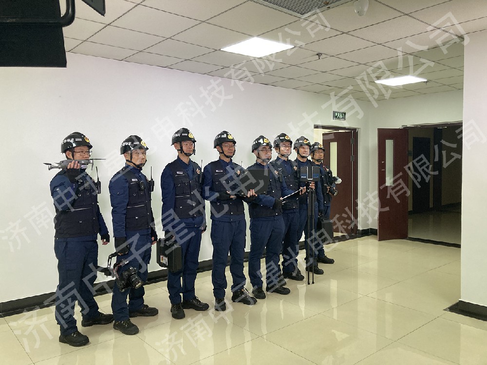 消防大隊培訓(xùn)-便攜式X光機