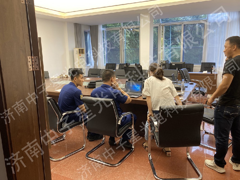 消防大隊培訓(xùn)-便攜式X光機