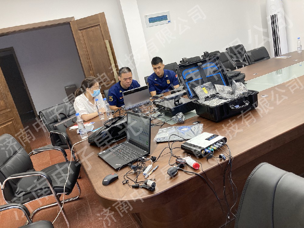 消防大隊培訓(xùn)-便攜式X光機